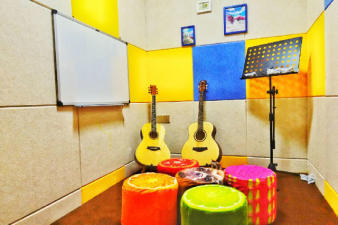 九龍坡綜合藝術培訓 聲樂、吉他、架子鼓與鋼琴課程全解析